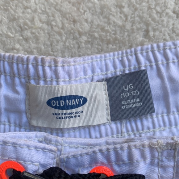 Old Navy swim trunks in grey floral - Picture 3 of 4